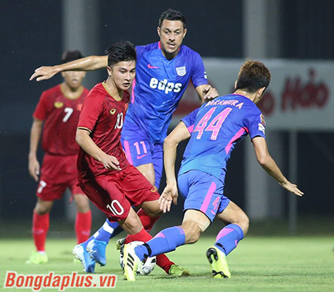 Martin Lò trong màu áo U22 Việt Nam. Ảnh: Đức Cường