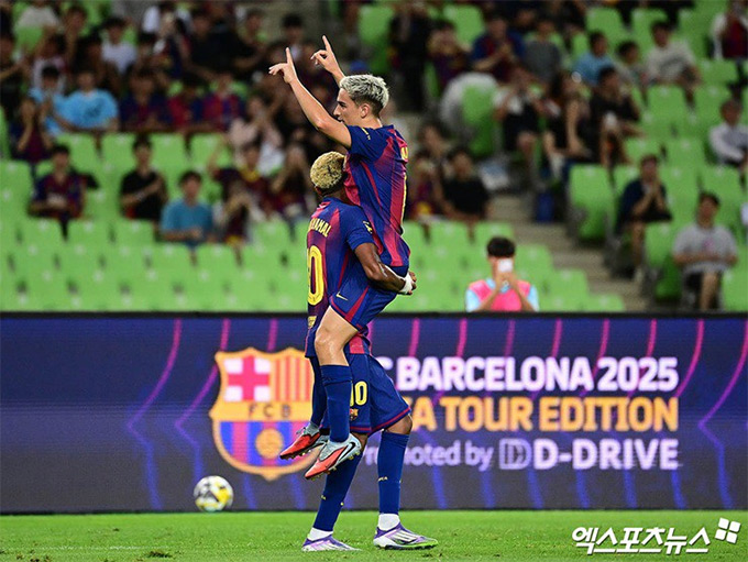 Barca khép lại tour du đấu châu Á với 3 trận toàn thắng, ghi tới 15 bàn thắng