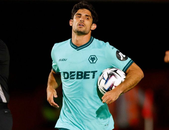 Goncalo Guedes rời Wolves để tới Sociedad
