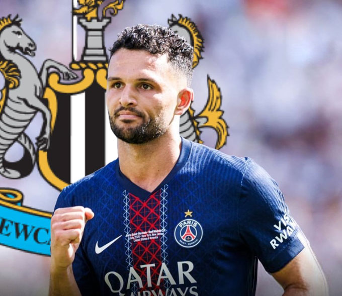 Newcastle tiếp cận Ramos để thay Isak