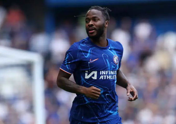 Sterling là một trong những cầu thủ bị xóa tên