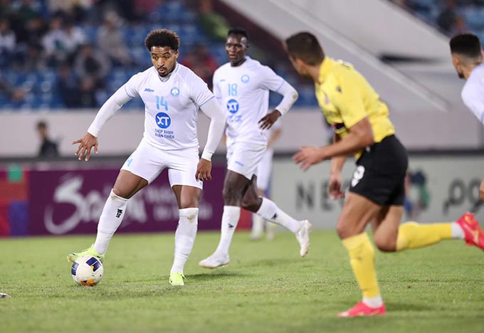 Xuân Son không kịp hồi phục đăng ký tham dự lượt đi V.League 2025/26 - Ảnh: Đức Cường 