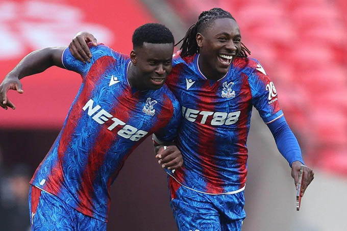 Palace giữ chân được Guehi và Eze là thành công