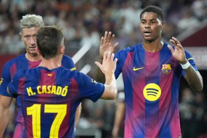 Tân binh Marcus Rashford đã có 1 bàn và 1 kiến tạo trên đất châu Á