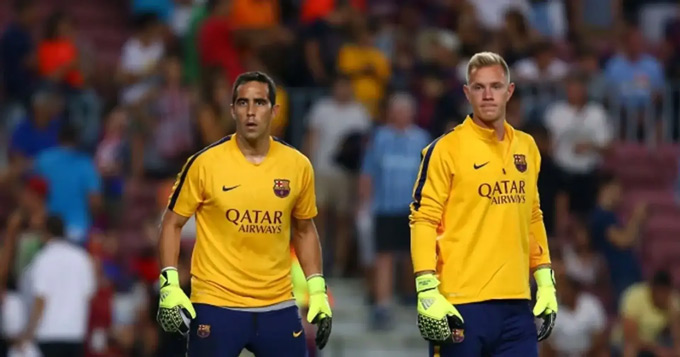 Ter Stegen đã thắng trong cuộc đối đầu với Bravo