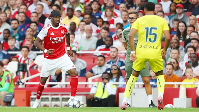 Madueke cũng nhận được đánh giá tích cực từ CĐV Arsenal