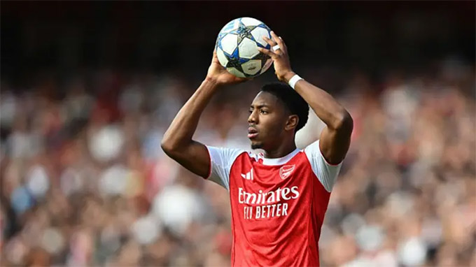 Hậu vệ trái của Arsenal đã có mùa giải tiến bộ vượt bậc
