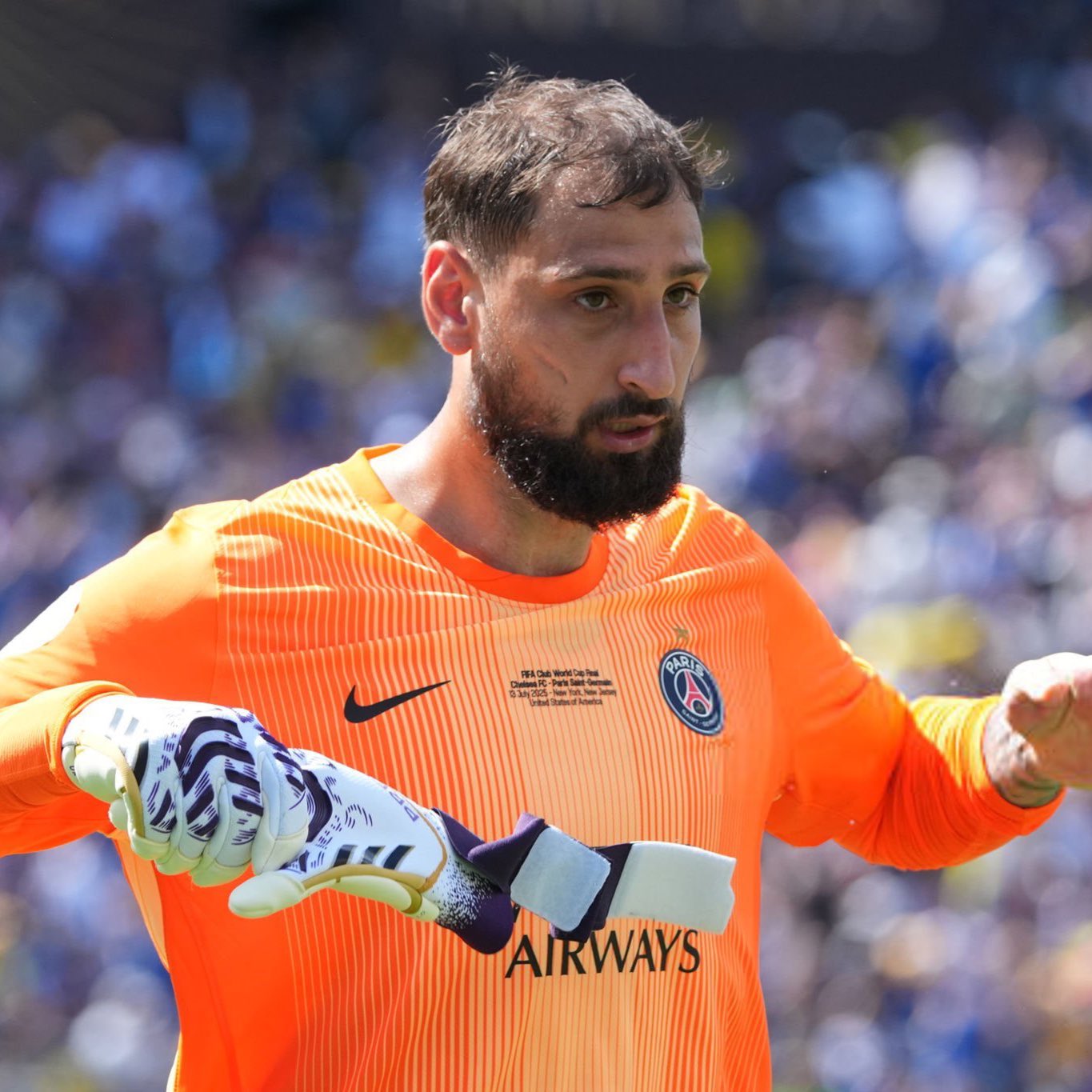 Donnarumma mất vị trí ở PSG