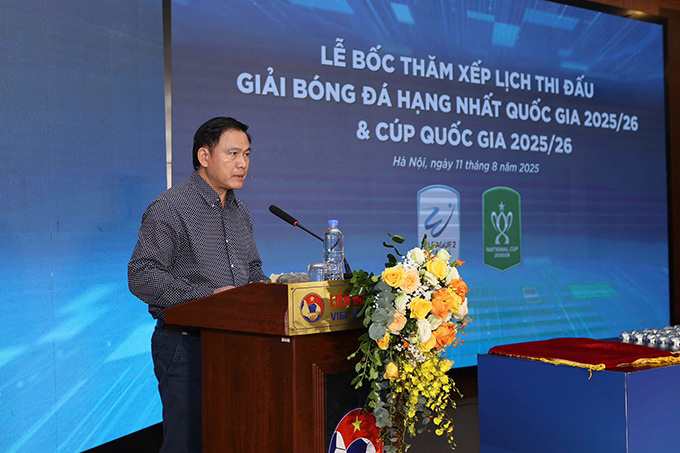 Ông Trần Anh Tú - Phó Chủ tịch VFF, Chủ tịch HĐQT VPF khẳng định: “Mùa giải bóng đá chuyên nghiệp quốc gia đã khởi đầu sôi động, hấp dẫn" - Ảnh: Đức Cường