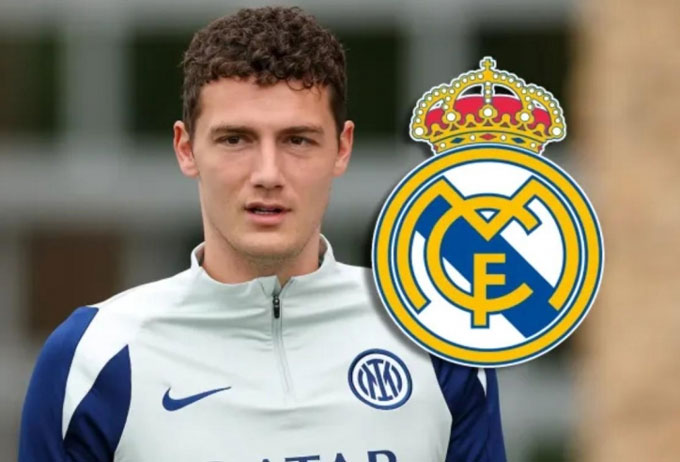 Real nhắm tới Pavard