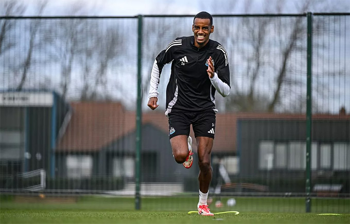 Isak cho thấy quyết tâm rất lớn để chia tay Liverpool