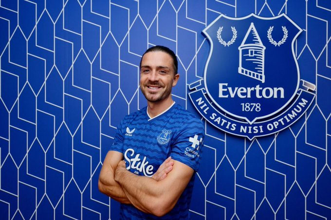 Grealish chính thức gia nhập Everton theo dạng cho mượn