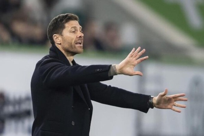 Chủ tịch Florentino Perez đã chi gần 200 triệu euro để phục vụ cho kế hoạch của Xabi Alonso