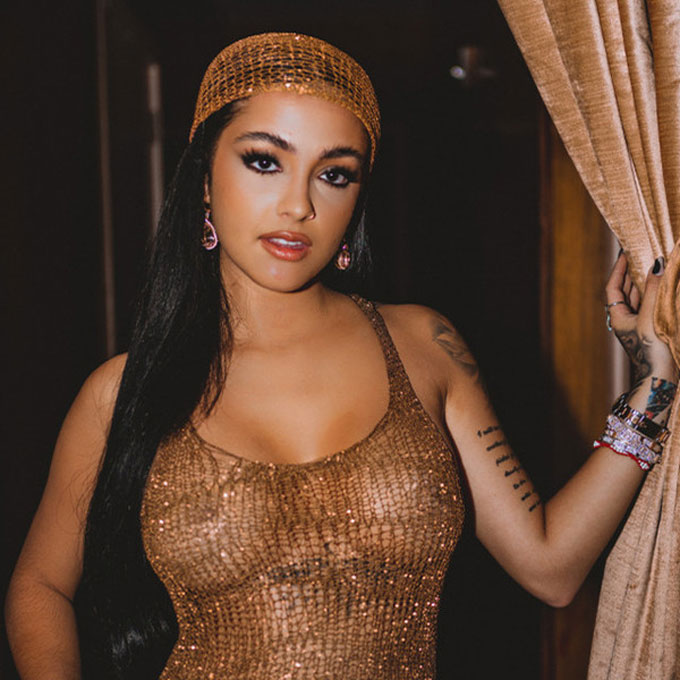 Nữ ca sĩ Malu Trevejo