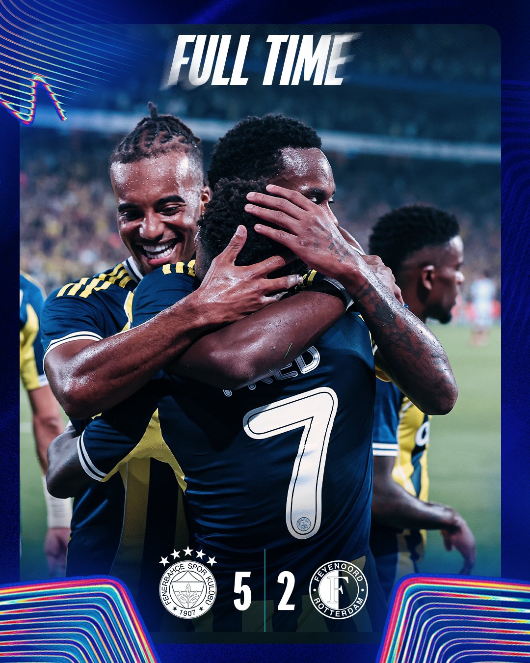 Fenerbahce đi tiếp ở Champions League
