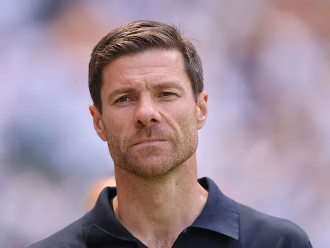 Alonso muốn có thêm một tiền vệ