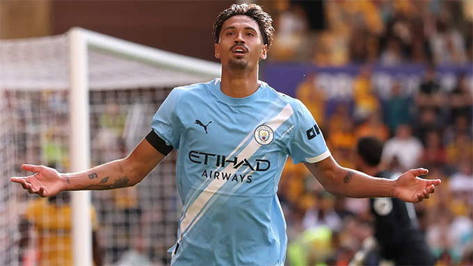 Reijnders có màn trình diễn đỉnh cao khi ra mắt Man City