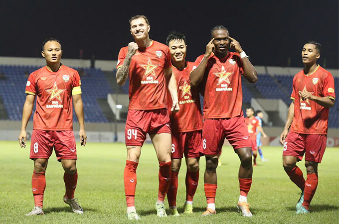 Hà Tĩnh thi đấu đầy ấn tượng ở V.League 2024/25 