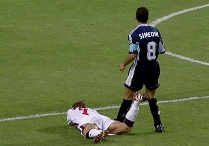 Beckham bị Simone chơi xỏ 
