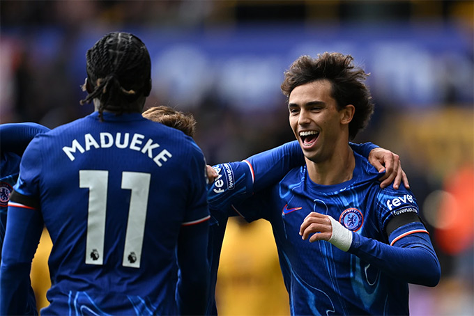 Chelsea thu về hơn 260 triệu euro từ bán cầu thủ