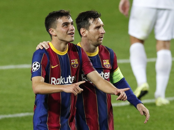Năm đầu tiên tươi đẹp của Pedri tại Barca khi được sát cánh cùng Messi