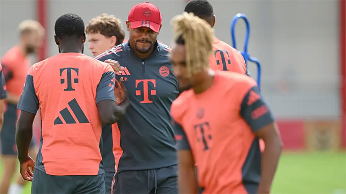 Bayern đang tập luyện, chuẩn bị cho vòng 1 Bundesliga 2025/26 bắt đầu vào cuối tuần này