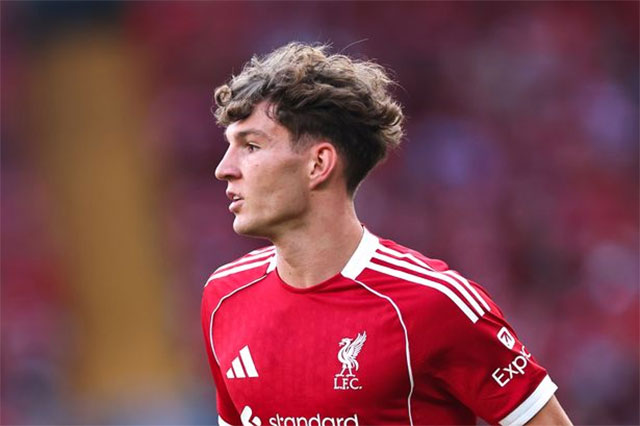 Lewis Koumas đã sang Birmingham City theo dạng cho mượn