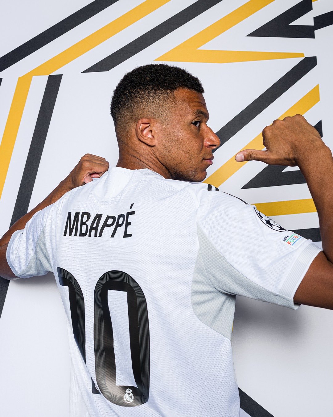 Sức hút của Mbappe ngày càng lớn kể từ lúc chuyển sang dùng số 10