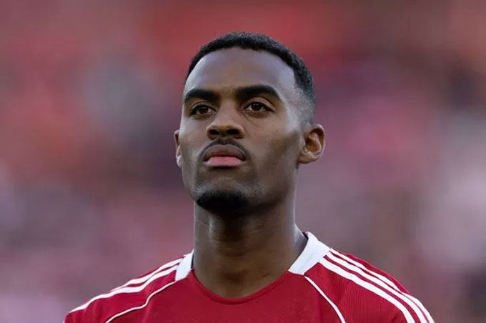Gravenberch trở lại có thể giúp tuyến giữa của Liverpool chắc chắn hơn