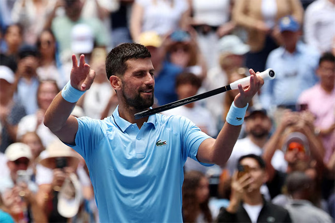 Djokovic chật vật vượt qua vòng 2 US Open 2025