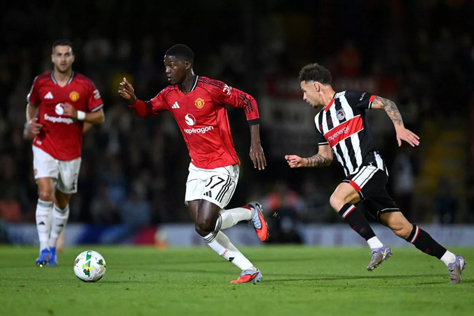 Mainoo chơi khá tốt trước Grimsby