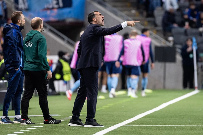 HLV Juan Carlos Carcedo của Pafos từng làm trợ lý HLV cho ông Unai Emery