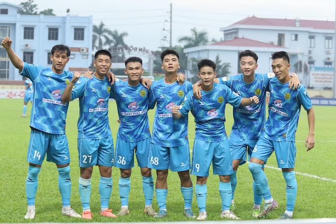 CLB Hoà Bình khả năng sẽ đổi thành CLB Phú Thọ. Ảnh: Đức Cường 