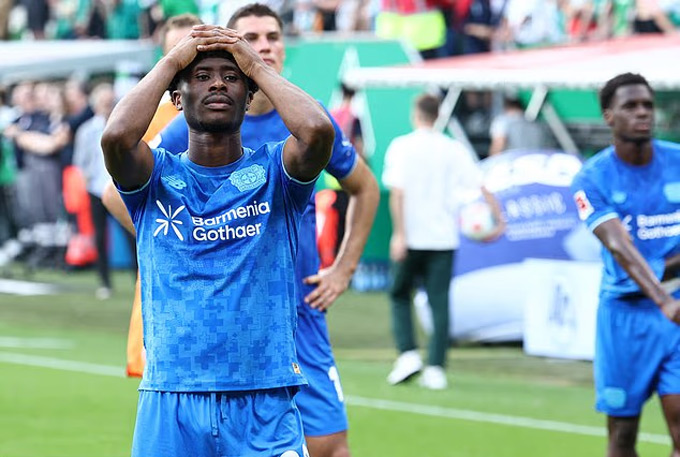 Leverkusen chưa thắng nổi trận nào ở Bundesliga mùa này
