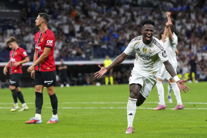 Real Madrid đã lật ngược tình thế để đánh bại đội khách Mallorca với tỉ số 2-1
