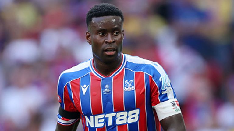 Vụ chuyển nhượng từ Crystal Palace sang Liverpool đã thất bại vì Guehi không cư xử tệ, không từ chối thi đấu, không đình công, không nổi loạn