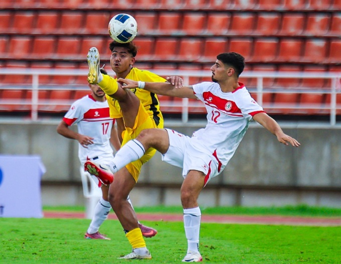 U23 Malaysia (áo vàng) thua trận 