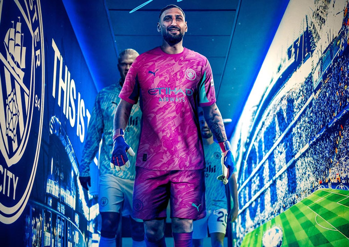 Donnarumma đã cập bến Man City