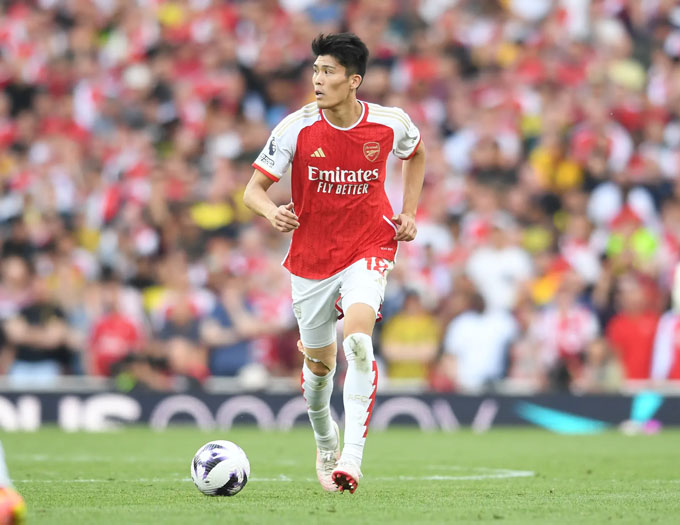Tomiyasu vẫn đang thất nghiệp sau khi chấm dứt hợp đồng với Arsenal