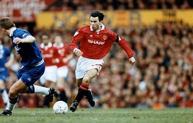 Những cầu thủ sở hữu "kèo trái" xuất sắc và bị "đóng đinh" bên cánh trái như Ryan Giggs ngày nay gần như không còn tồn tại