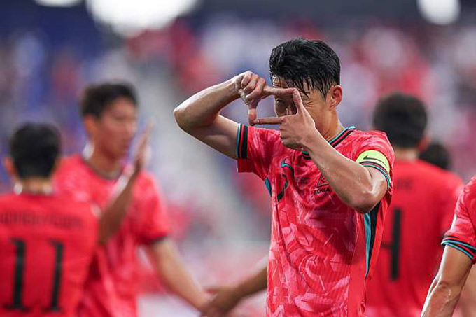 Son Heung Min ghi dấu ấn 