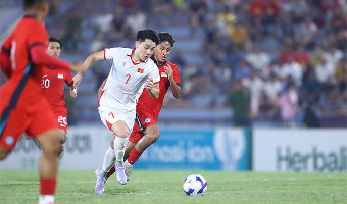 Đình Bắc cùng các đồng đội hạ quyết tâm đánh bại U23 Yemen, giành vé dự VCK U23 châu Á 2026 - Ảnh: Đức Cường 