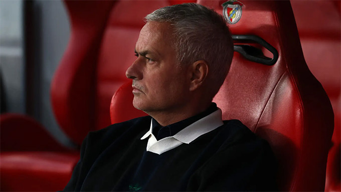 Jose Mourinho rời Fenerbahce sau hơn 1 năm gắn bó