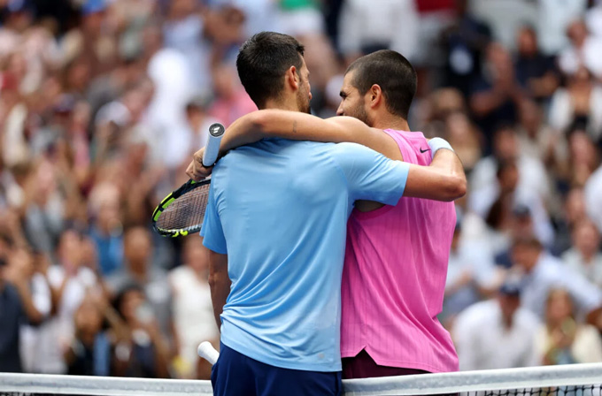 Djokovic thua Alcaraz ở bán kết US Open 2025