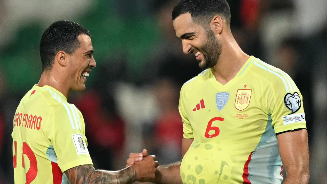 Merino đã trở thành tiền vệ thứ hai ghi được hat-trick cho ĐT Tây Ban Nha trên mọi đấu trường trong 15 năm qua
