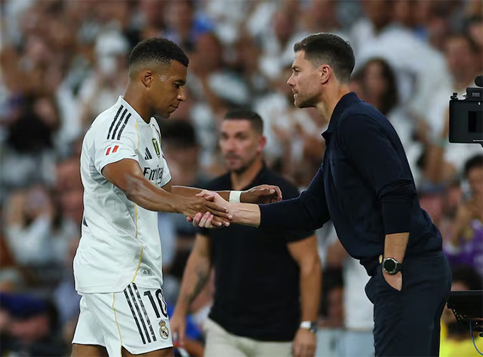 Thỏa thuận với Mbappe để anh ra sân ít hơn, nhưng hiệu quả hơn