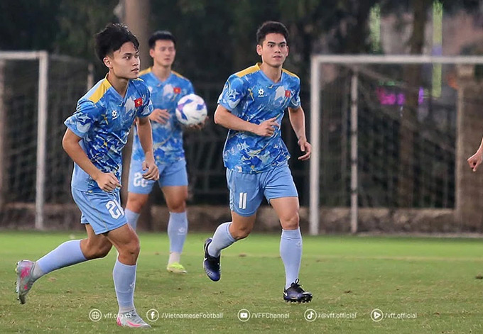 Văn Khang quyết tâm cùng U23 Việt Nam giành chiến thắng trước U23 Yemen - Ảnh: VFF