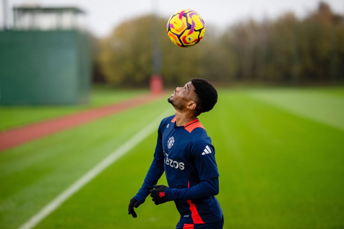 Diallo rõ ràng không phù hợp để đá wing-back phải