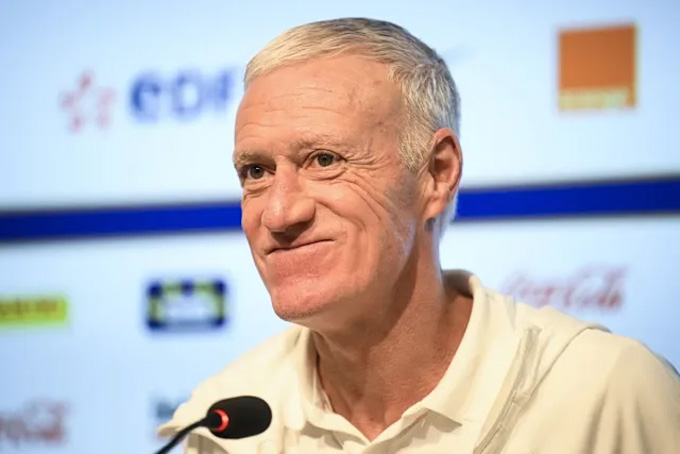 Zidane đang chờ kế nhiệm Deschamps