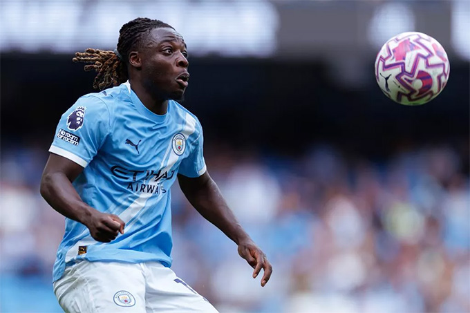 Nhưng ở Man City, anh lại thiếu mất 2 phẩm chất cơ bản trên